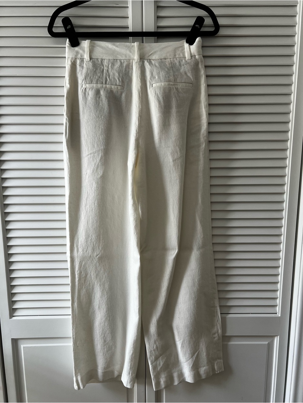 Aritzia Effortless Pant in light birch — PowerLinen™ straight leg - Picture 6 of 8